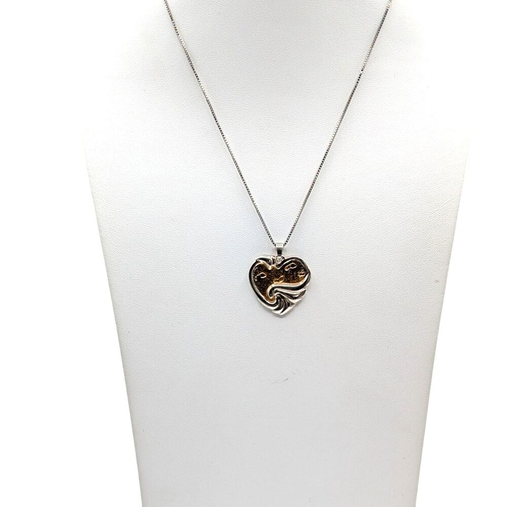 Gorham 925 Sterling "Footprints in the Sand" Heart Pendant Box Chain Necklace